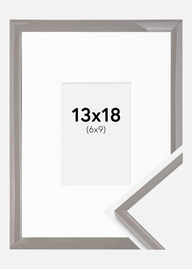 Okvir New Lifestyle Zemlja siva 13x18 cm - Paspartui Bijela 7x10 cm