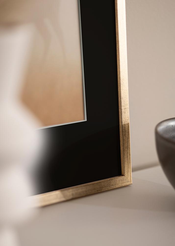 Okvir Galant Zlato 30x40 cm - Paspartu Crno 18x27 cm