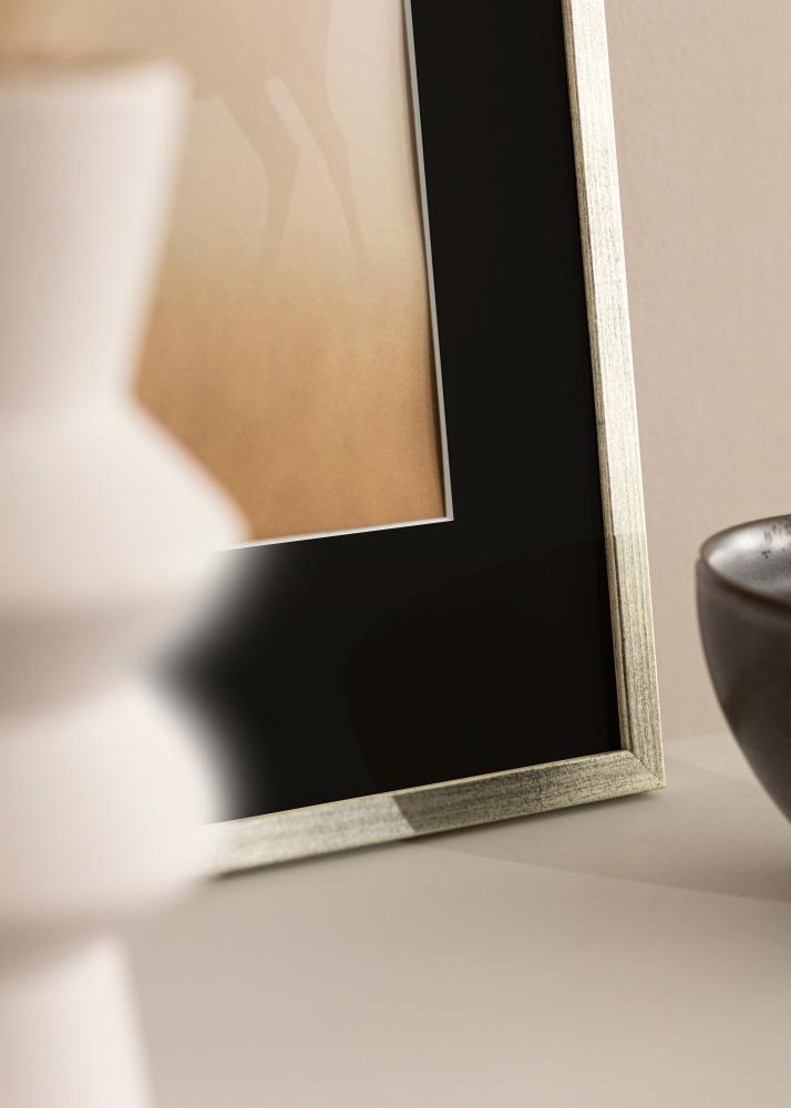 Okvir Galant Srebro 30x40 cm - Paspartu Crno 18x27 cm