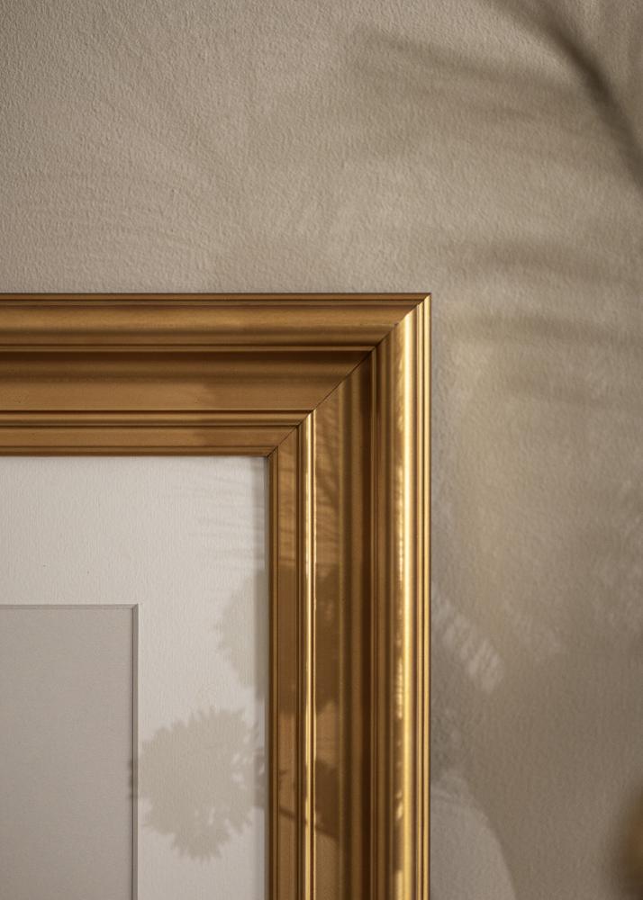 Okvir Mora Premium Zlato 40x50 cm - Paspartu Bijelo 29,7x42 cm (A3)