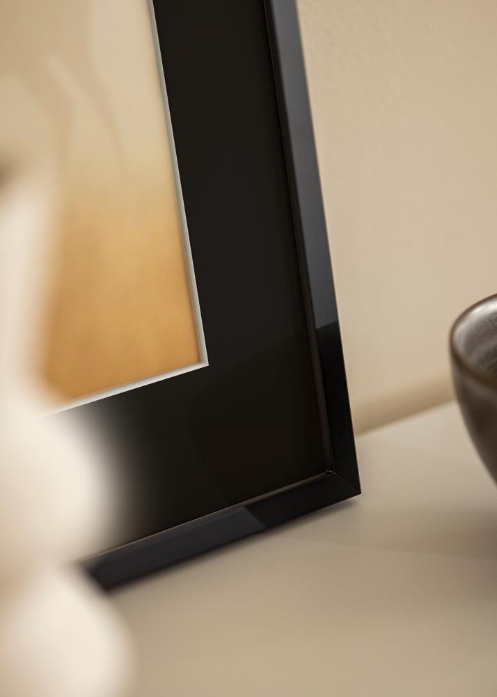 Okvir E-Line Crno 30x40 cm - Paspartu Crno 21x29,7 cm (A4)