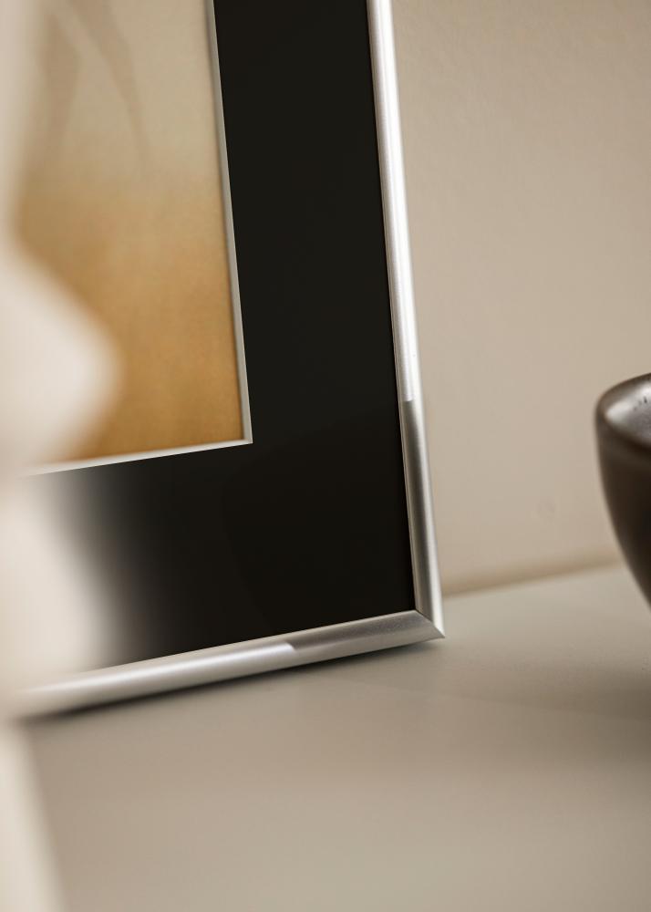 Okvir Victoria Srebro 50x70 cm - Paspartu Crno 33x56 cm