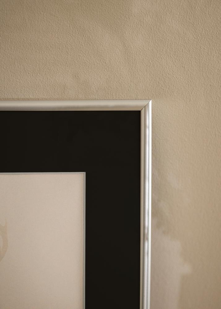 Okvir Victoria Srebro 50x70 cm - Paspartu Crno 33x56 cm