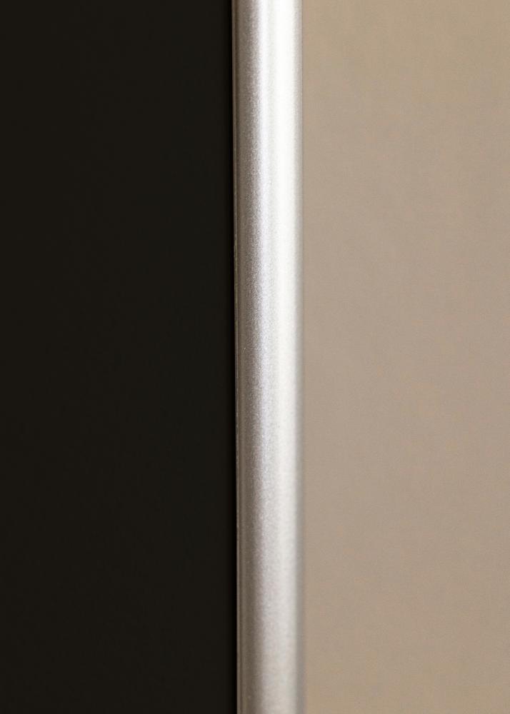 Okvir Victoria Srebro 50x70 cm - Paspartu Crno 33x56 cm