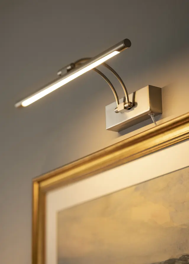 Gunnebo V962 LED rasvjeta za slike 37 cm - Nikl