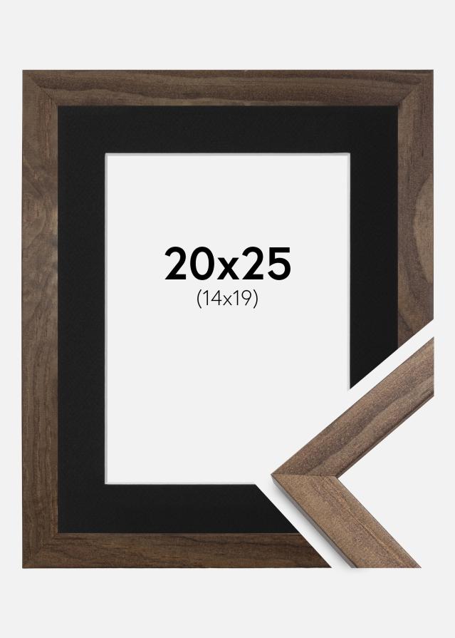 Okvir Profinjeni Orah 20x25 cm - Paspartu Crno 15x20 cm