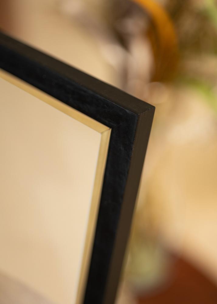 Ogledalo Leonie Crno - Po vlastitoj mjeri