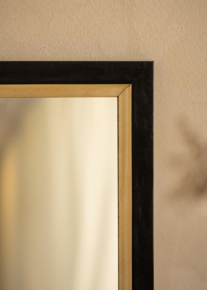 Ogledalo Leonie Crno - Po vlastitoj mjeri