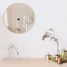 Sjajno zlatno ogledalo